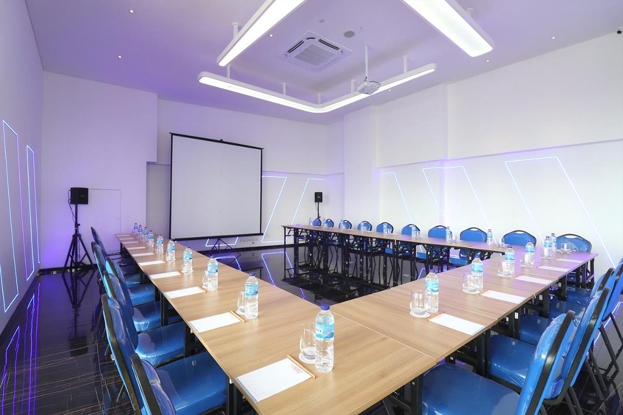 מלון ג'קרטה Moritz Biz Gandaria מראה חיצוני תמונה